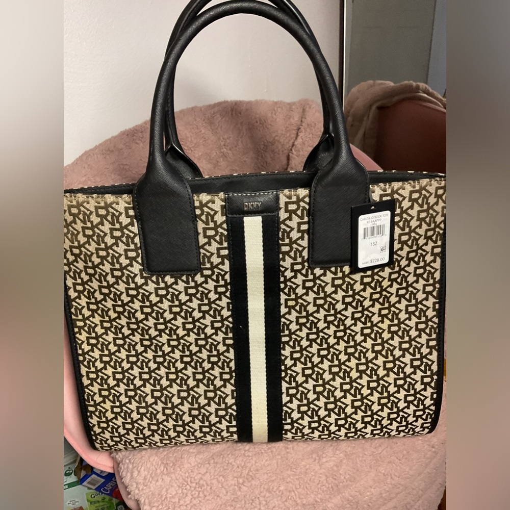 Dkny tote bag
